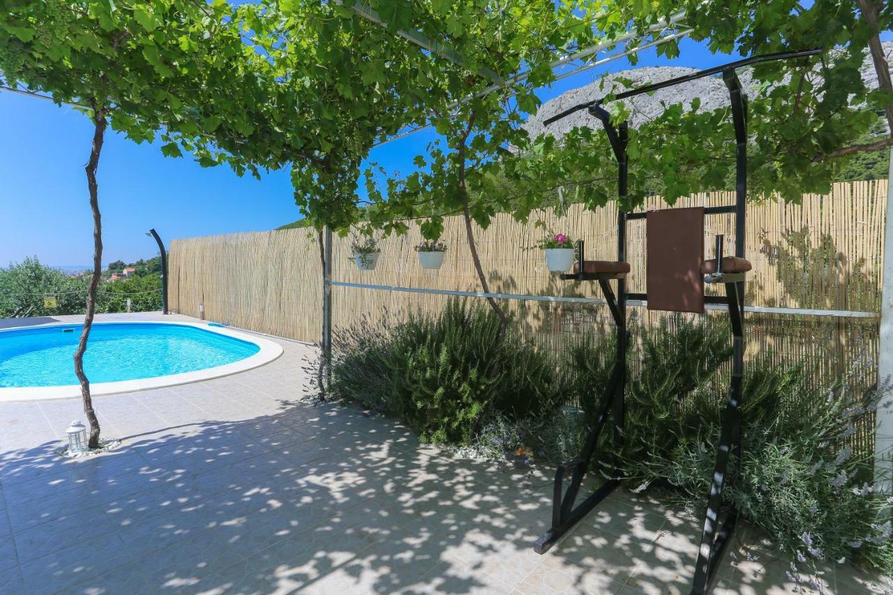 Holiday Home Rupotina With A Large Yard, Pool And A Beautiful View Solin Exterior foto